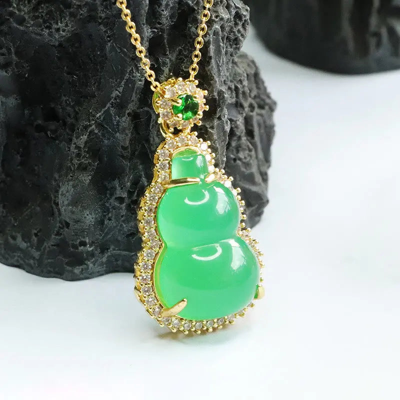 Buddha Stones Green Chalcedony Gourd Pendant BS