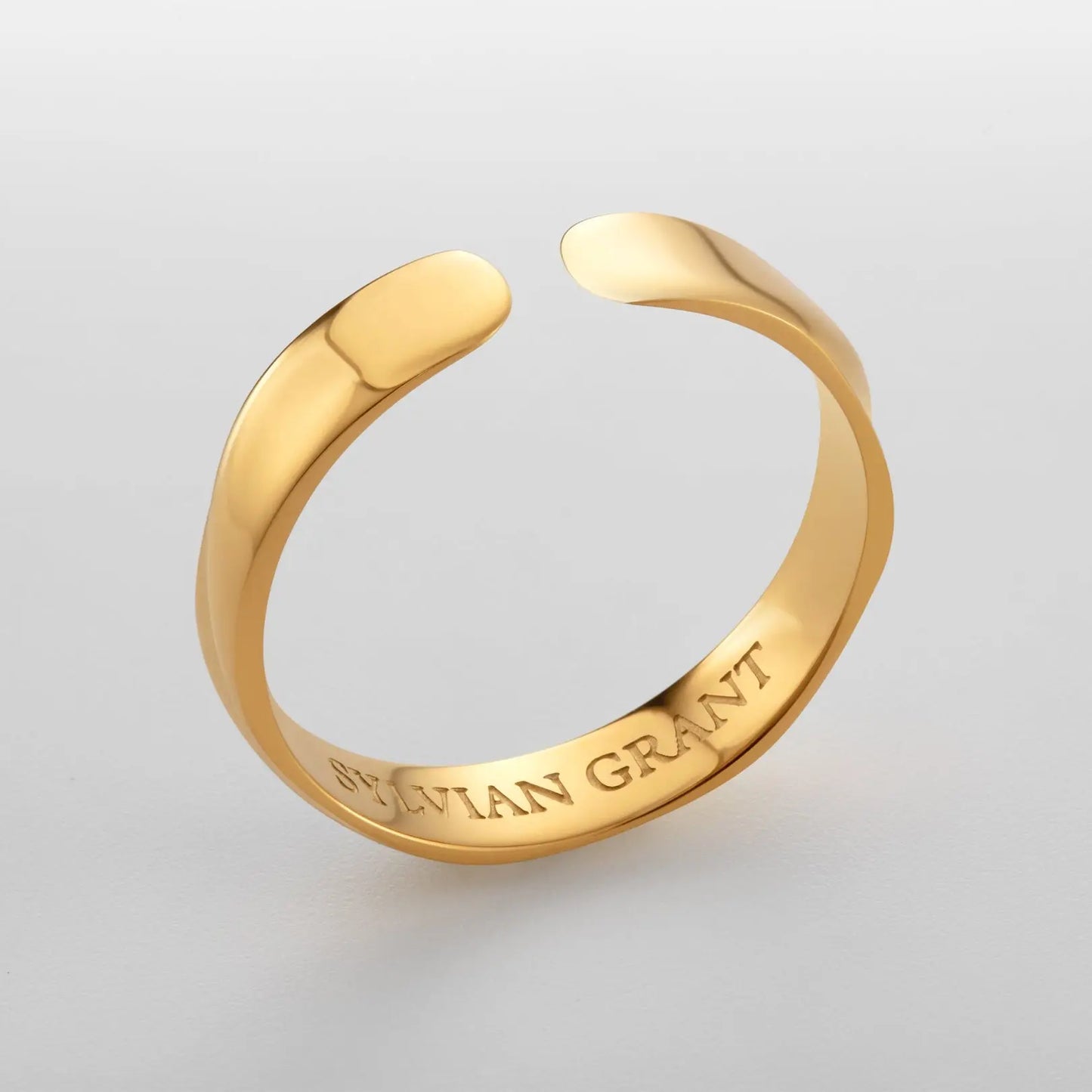 Twisted Unisize Ring Sylvian Grant
