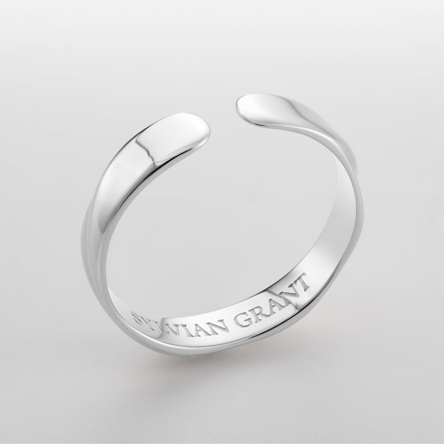 Twisted Unisize Ring