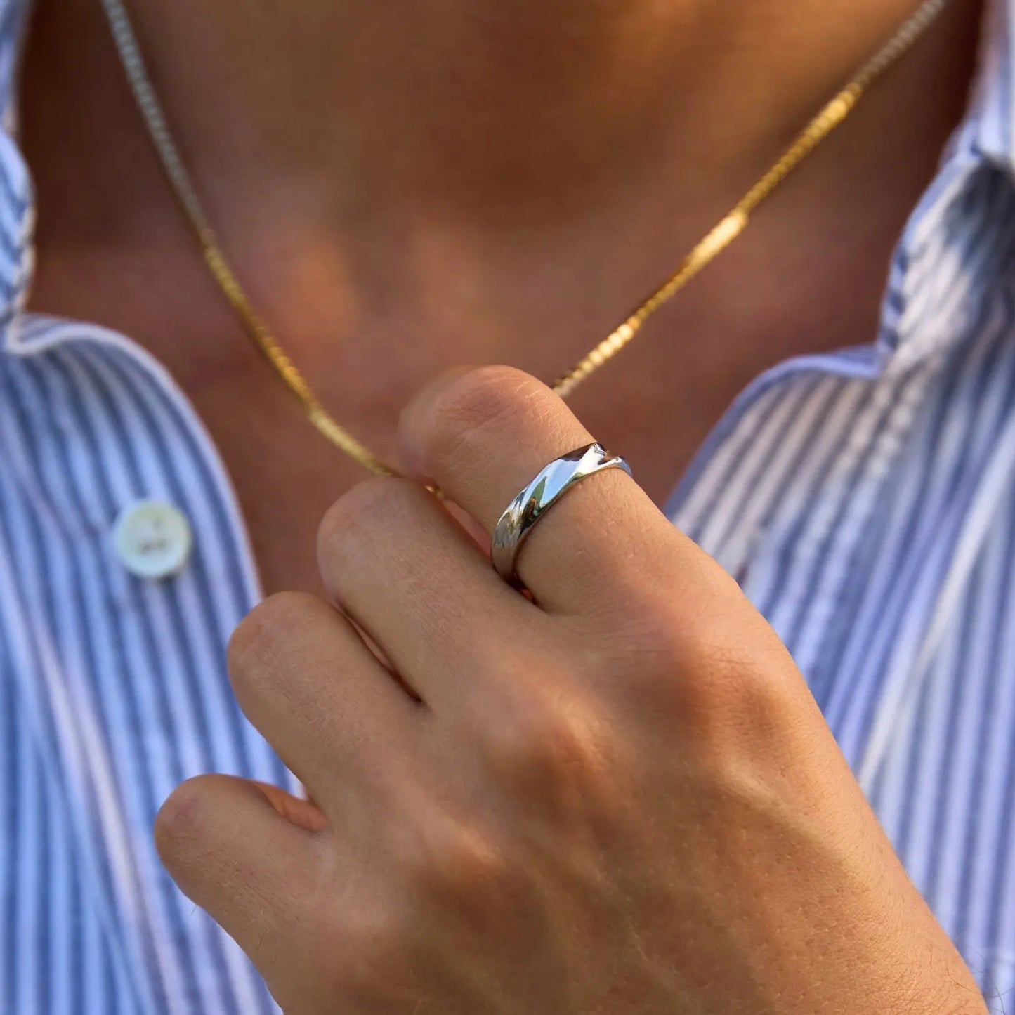 Twisted Unisize Ring Sylvian Grant