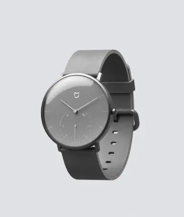 The Dubai- Minimalist Smart Watch with Pedometer, Automatic Time Calibration, and Vibration Reminder Gifts for Designers