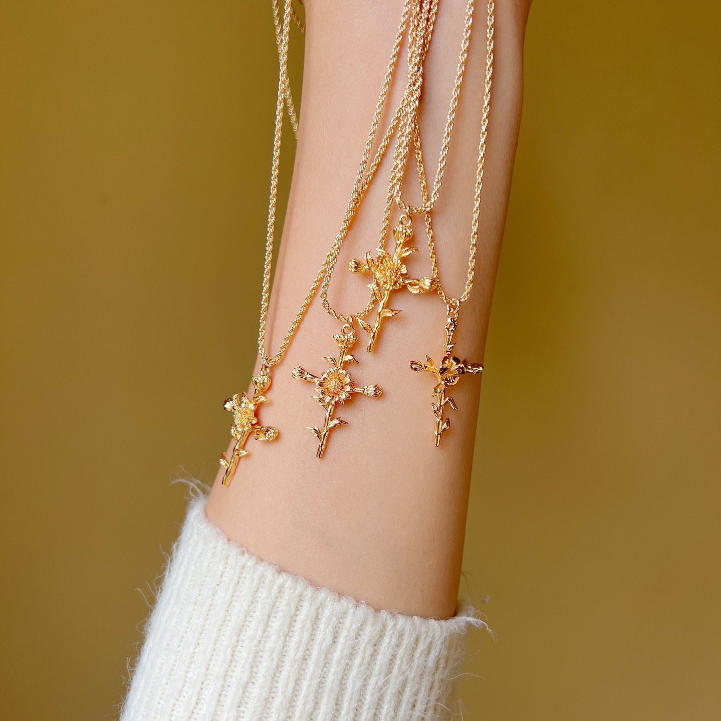 Birth Flower Combined Glod Cross Floral Pendant Necklace Starymagic