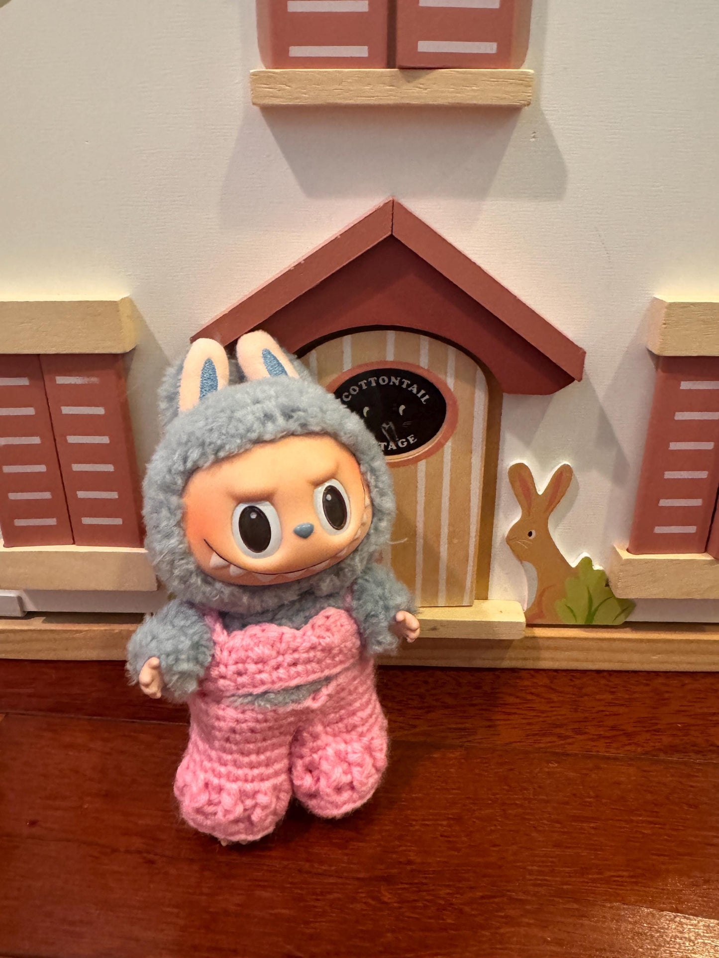 Labubu’s lululemon pink outfit Starymagic