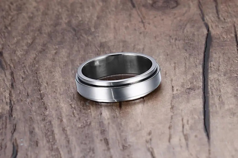 The Kinetic | Minimalist Ring Gifts for Designers