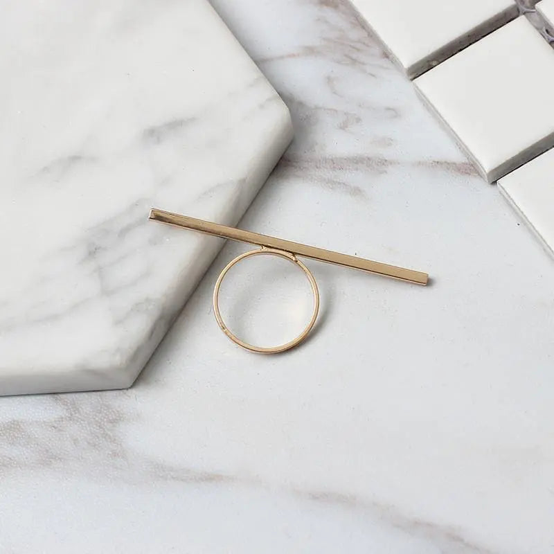 Long Bar Minimalist Ring Gifts for Designers