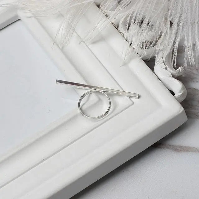 Long Bar Minimalist Ring Gifts for Designers