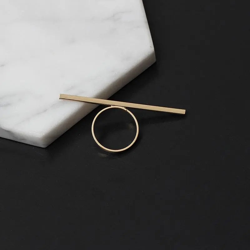 Long Bar Minimalist Ring Gifts for Designers
