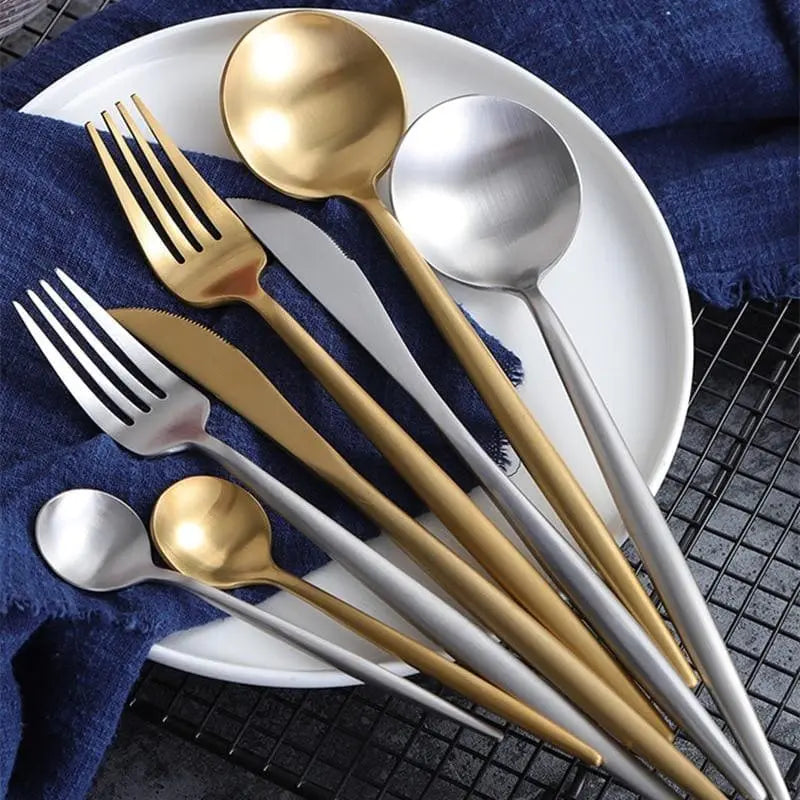 24pcs Minimalist Rose Gold Stainless Steel Cutlery Set Gifts for Designers