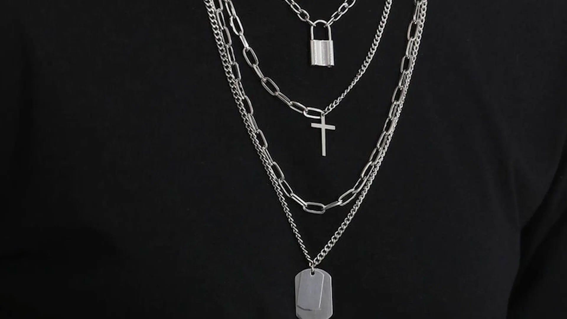 5 Chain Wearing Rules ALL Men Must Know