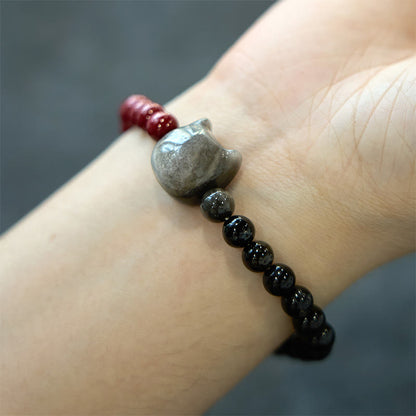 Bracelet chat en obsidienne noire et cinabre argentée et brillante 
