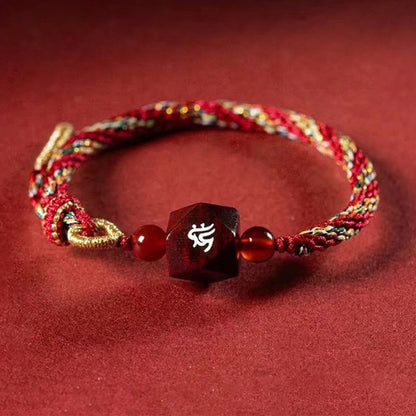 Bracelet de protection en fil rouge et bois de santal rouge avec petites feuilles et pierres de Bouddha, signe du zodiaque chinois