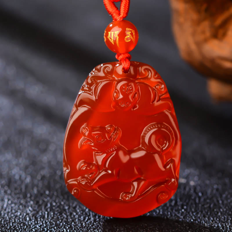 Collier pendentif calme en agate rouge avec pierres de Bouddha et signe du zodiaque chinois