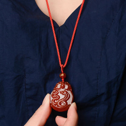 Collier pendentif calme en agate rouge avec pierres de Bouddha et signe du zodiaque chinois