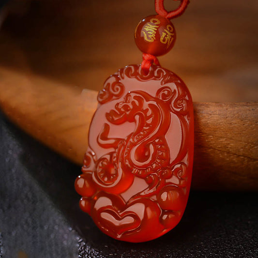 Collier pendentif porte-bonheur en agate rouge avec pierres de Bouddha et signe du zodiaque chinois