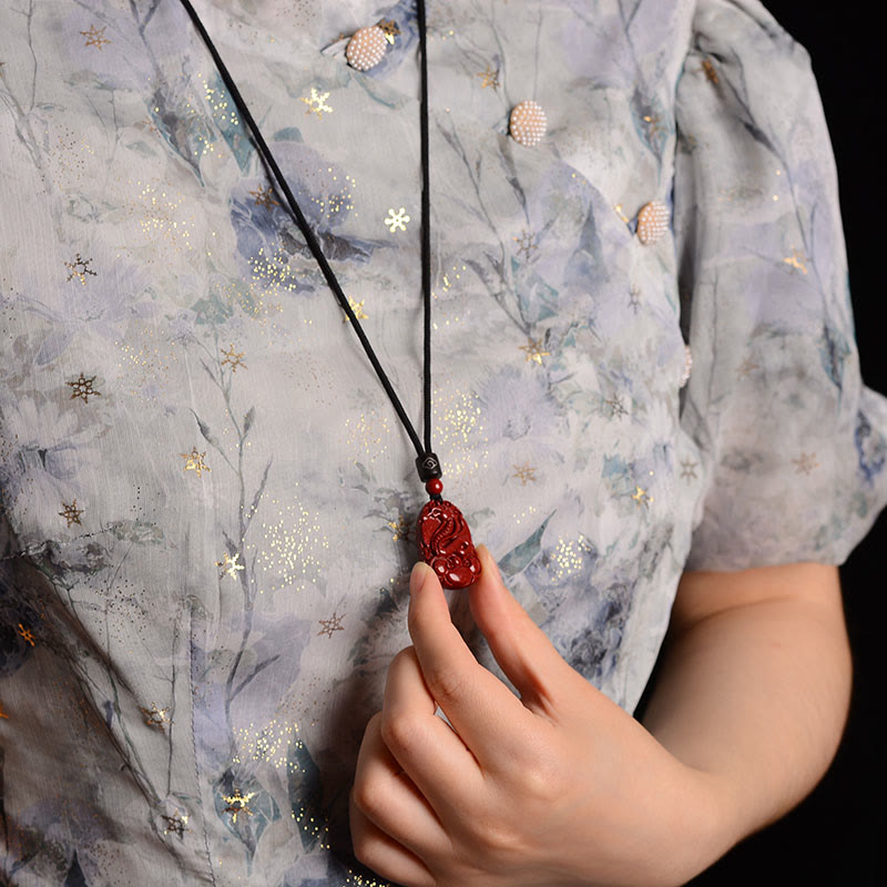 Collier pendentif calme en corde noire et cinabre avec pierres de Bouddha et signe du zodiaque chinois