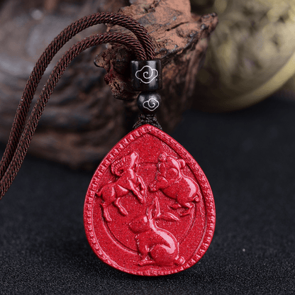 Collier pendentif bénédiction cinabre avec pierres de Bouddha et signe du zodiaque chinois