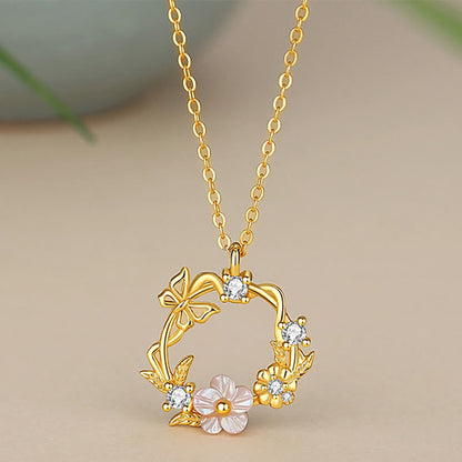 Collier avec pendentif en argent sterling 925 et zircone cubique, coquillage, papillon, fleur de pêcher, bénédiction