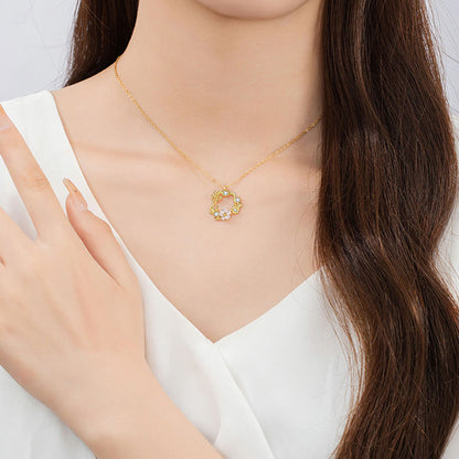 Collier avec pendentif en argent sterling 925 et zircone cubique, coquillage, papillon, fleur de pêcher, bénédiction