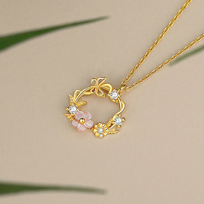 Collier avec pendentif en argent sterling 925 et zircone cubique, coquillage, papillon, fleur de pêcher, bénédiction