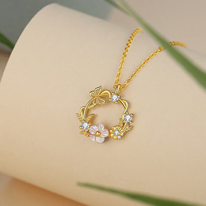 Collier avec pendentif en argent sterling 925 et zircone cubique, coquillage, papillon, fleur de pêcher, bénédiction