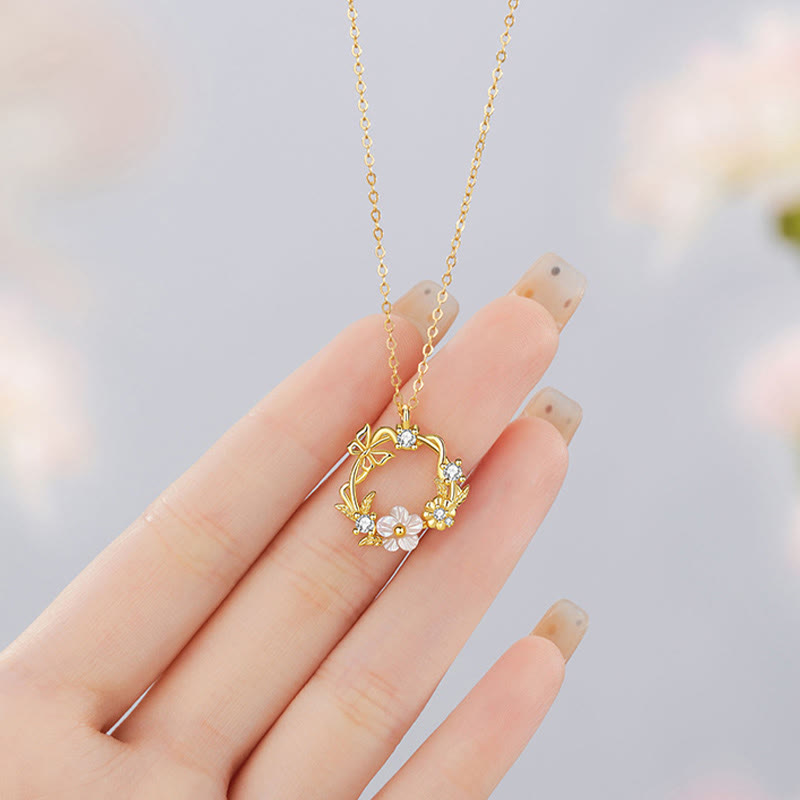 Collier avec pendentif en argent sterling 925 et zircone cubique, coquillage, papillon, fleur de pêcher, bénédiction