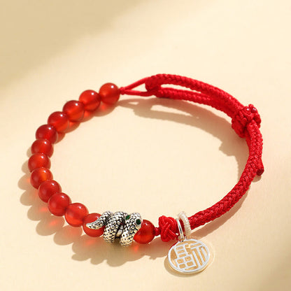 Bracelet porte-bonheur en fil rouge avec pierres de Bouddha et caractère Fu, agate rouge, onyx noir, année du serpent