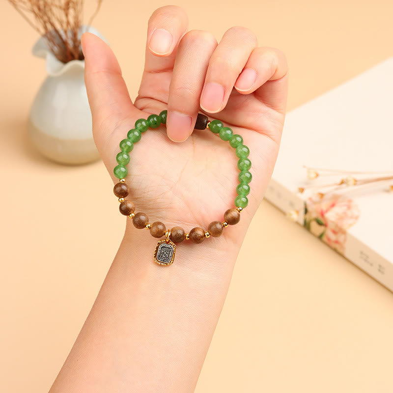 Bouddha pierres Kalimantan bois d'agar calcédoine verte Zakiram déesse de la richesse bracelet de force 
