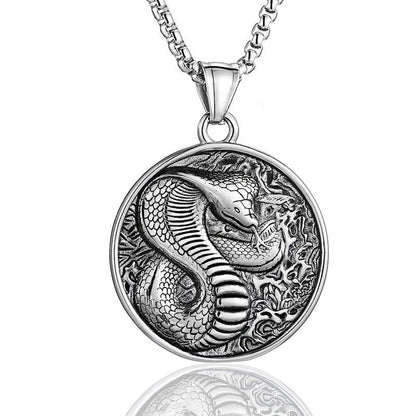 Collier pendentif année du serpent en acier titane et équilibre calme 