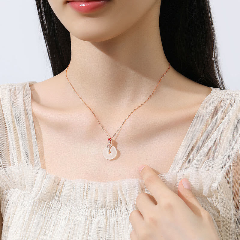 Collier avec pendentif porte-bonheur en argent sterling 925 et calcédoine, boucle de paix, année du serpent 