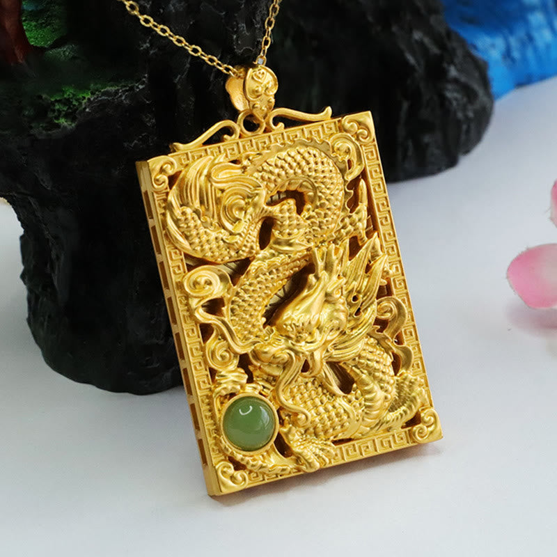 Collier pendentif en jade Hetian plaqué or et pierres de Bouddha