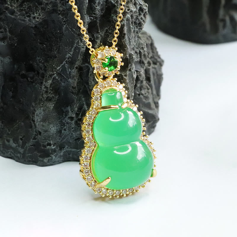 Pendentif en calcédoine verte Buddha Stones