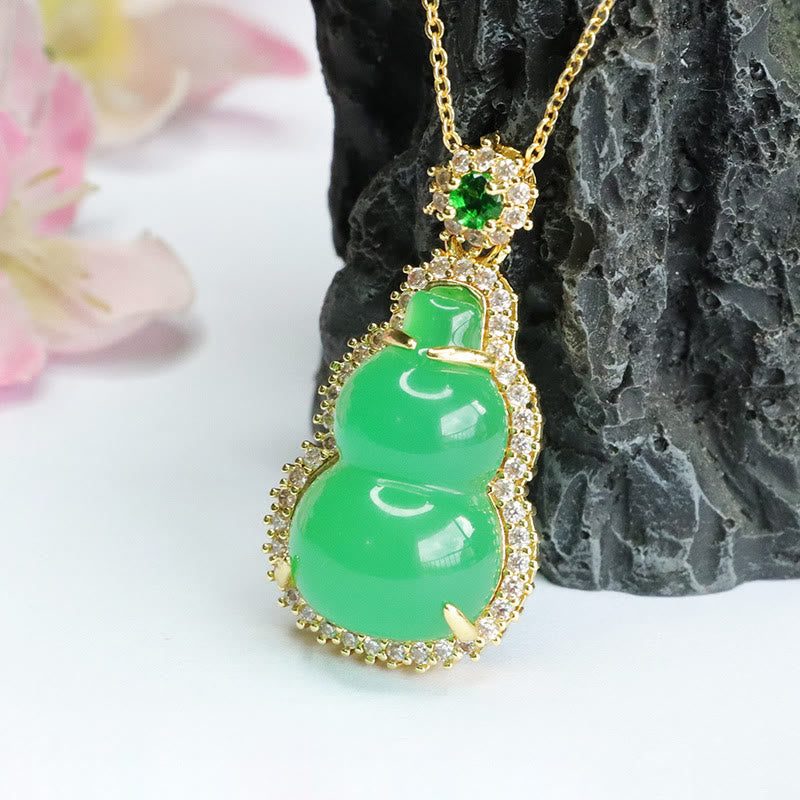 Pendentif en calcédoine verte Buddha Stones
