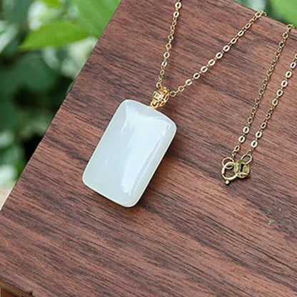 Collier pendentif en argent et jade Hetian avec pierres de Bouddha