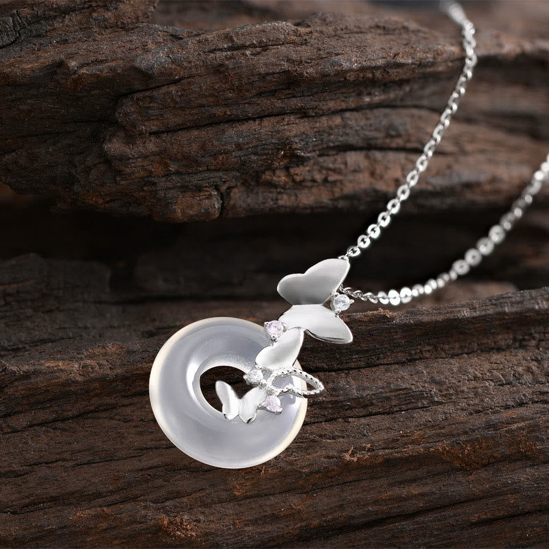 Collier avec pendentif en argent sterling 925 et pierre de Bouddha, motif papillon, calcédoine, paix, bénédiction, chance