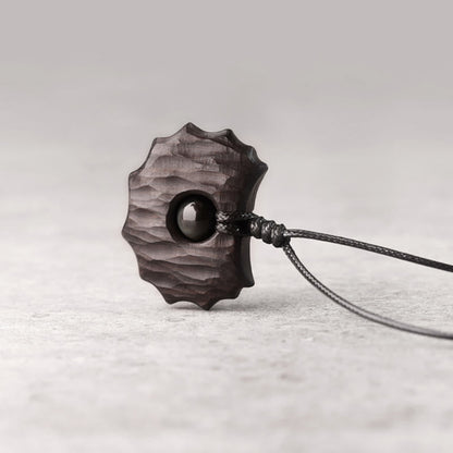 Collier pendentif en obsidienne et bois d'ébène de forme irrégulière, pierres de Bouddha, paix et calme 