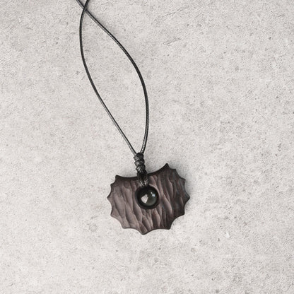 Collier pendentif en obsidienne et bois d'ébène de forme irrégulière, pierres de Bouddha, paix et calme 