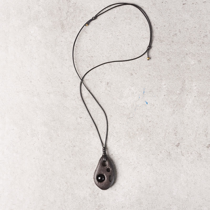 Collier pendentif en obsidienne creuse incrustée de pierres de Bouddha, bois d'ébène, paix et calme 