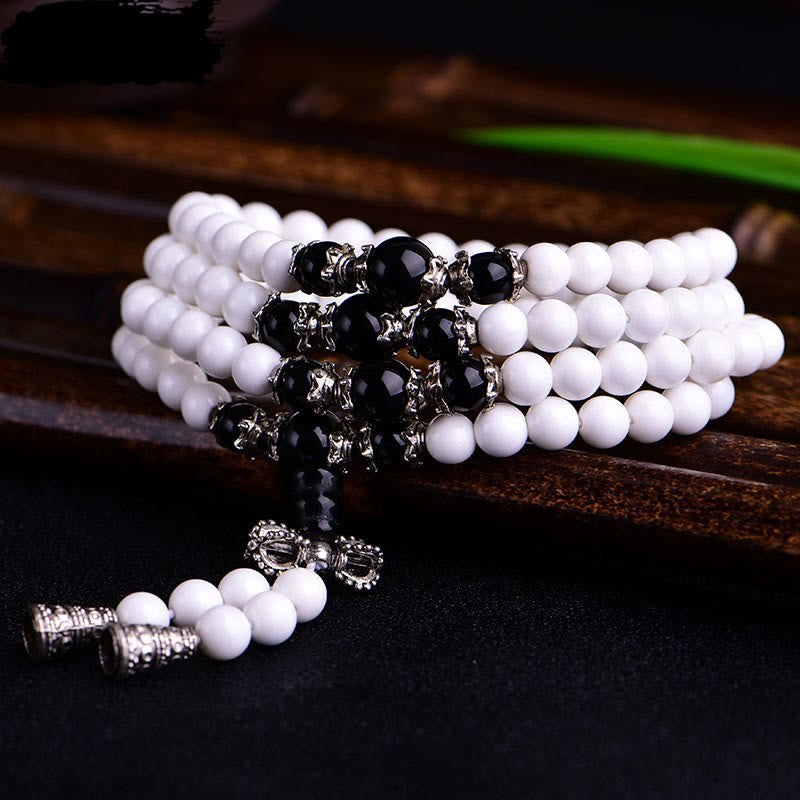 Bracelet Mala en porcelaine blanche avec 108 perles de Bouddha et six mots authentiques « Om Mani Padme Hum »