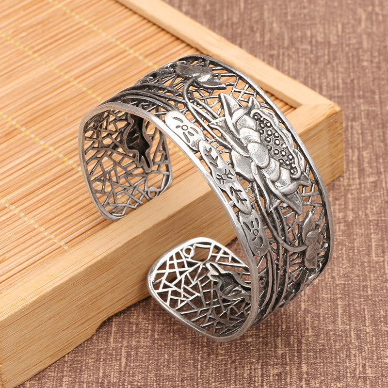 Bracelet jonc de guérison et d'illumination en cuivre plaqué argent avec pierres de Bouddha et lotus creux