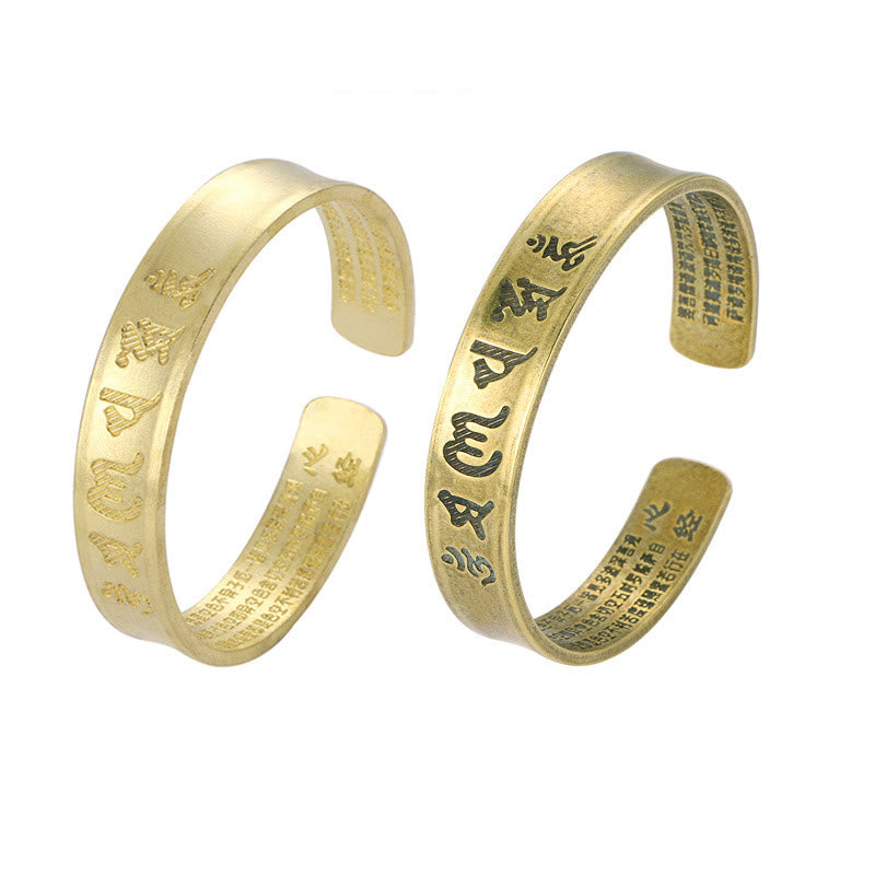 Bracelet manchette en cuivre avec six mots authentiques « om mani padme hum » et « sūtra du cœur »