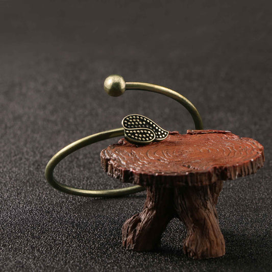 Bracelet manchette en cuivre avec perles en forme de feuille et pierres de Bouddha, porte-bonheur et richesse
