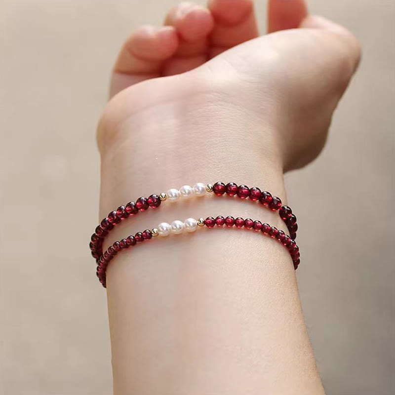 Bracelet de protection en petites perles de grenat naturel Buddha Stones