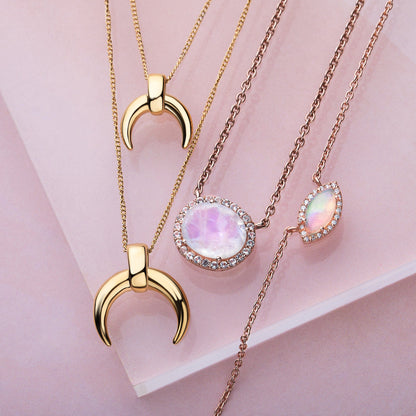 Coffret mystère - Cinq colliers/bracelets (d'une valeur allant jusqu'à 415 $)