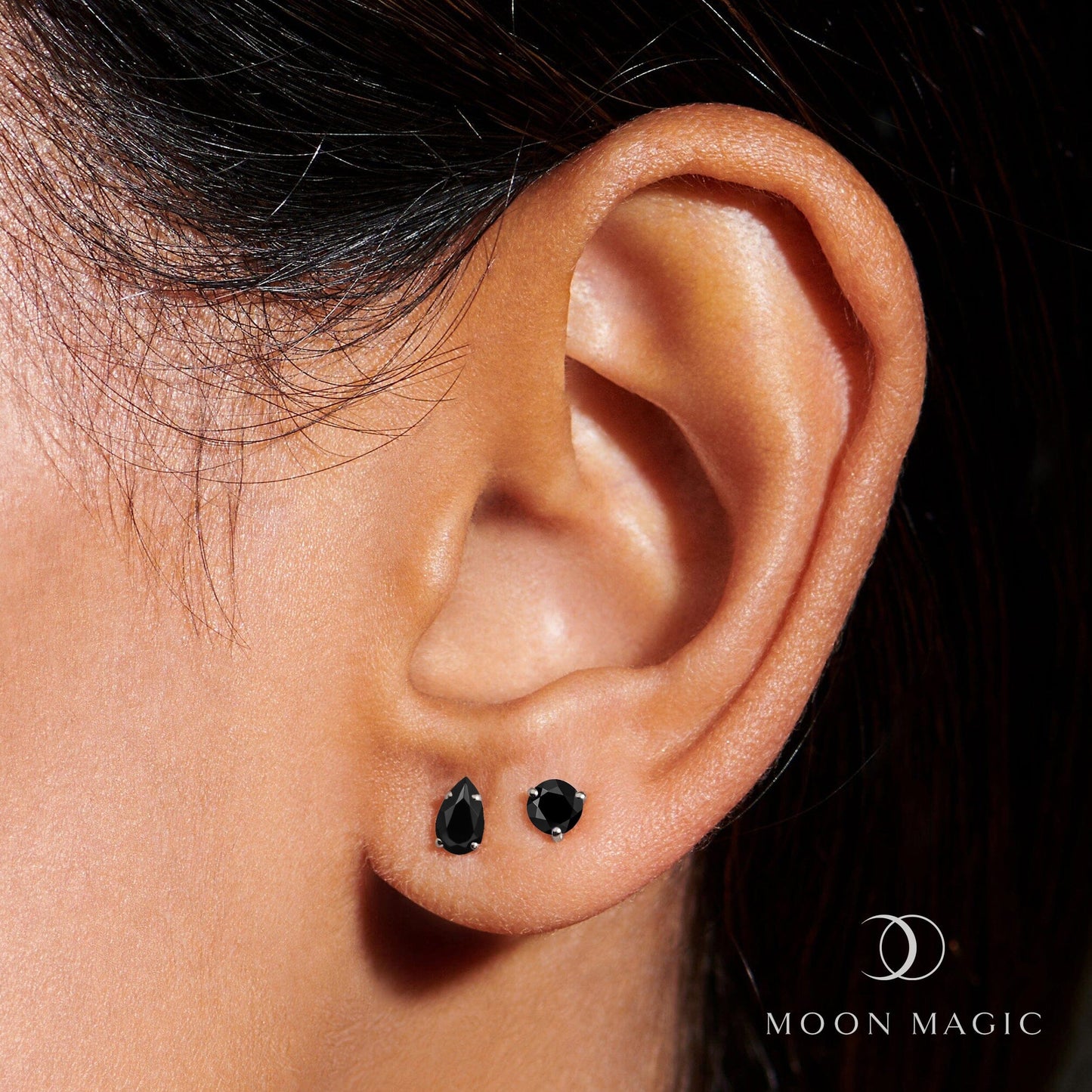 Clous d'oreilles ronds et en forme de larme en obsidienne noire