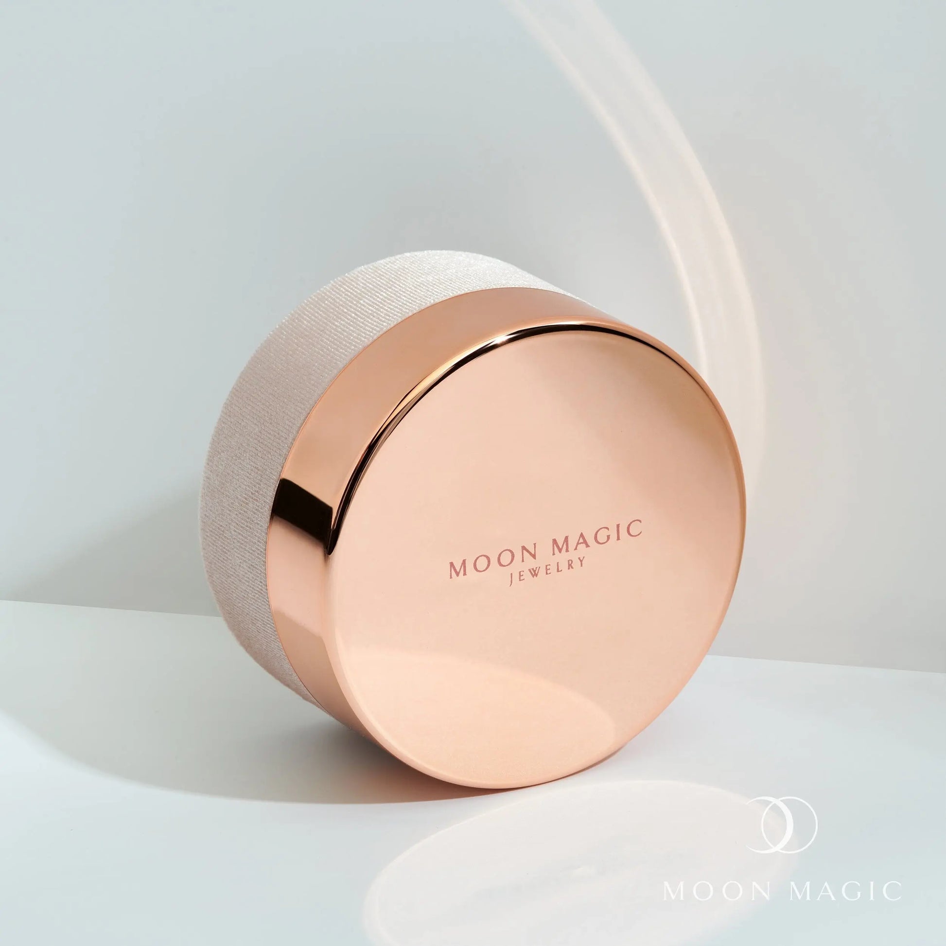 Dainty Chain - Ready To Lock Moon Magic