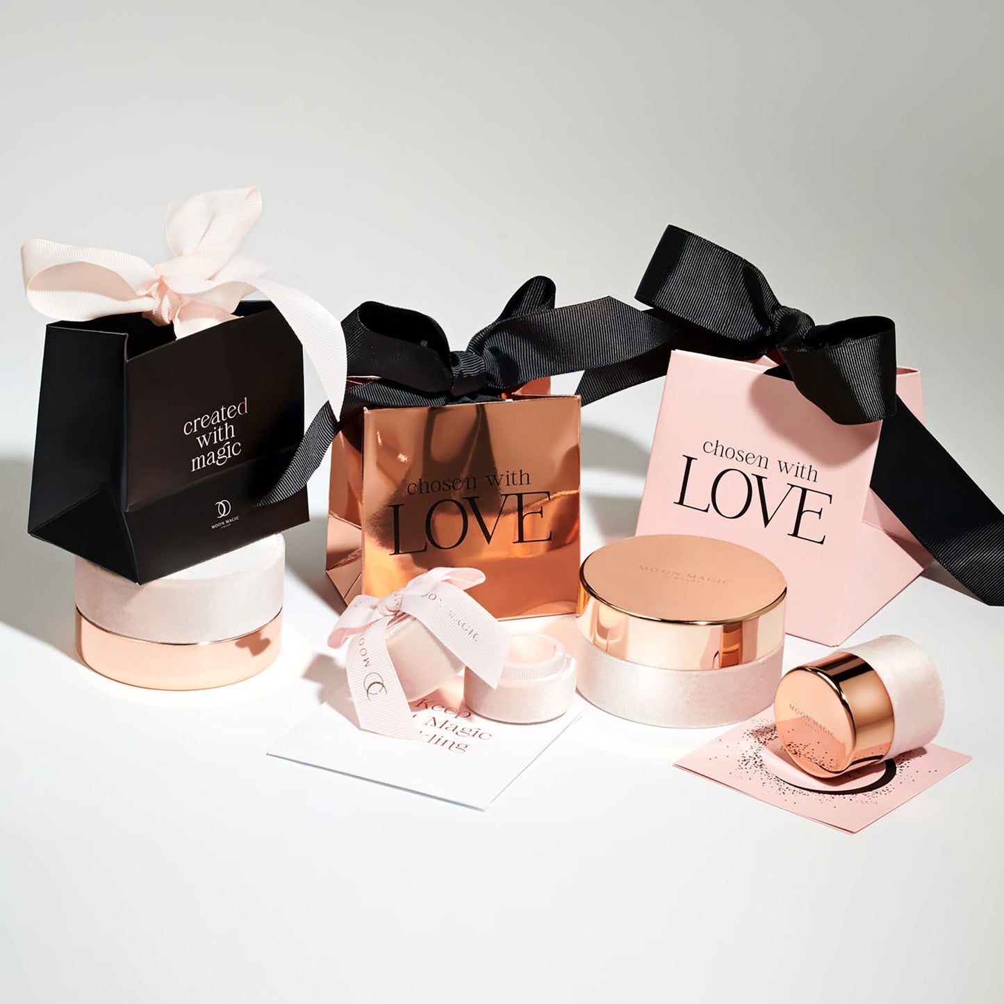 Ensemble sac cadeau rose et carte cadeau noire - Grand