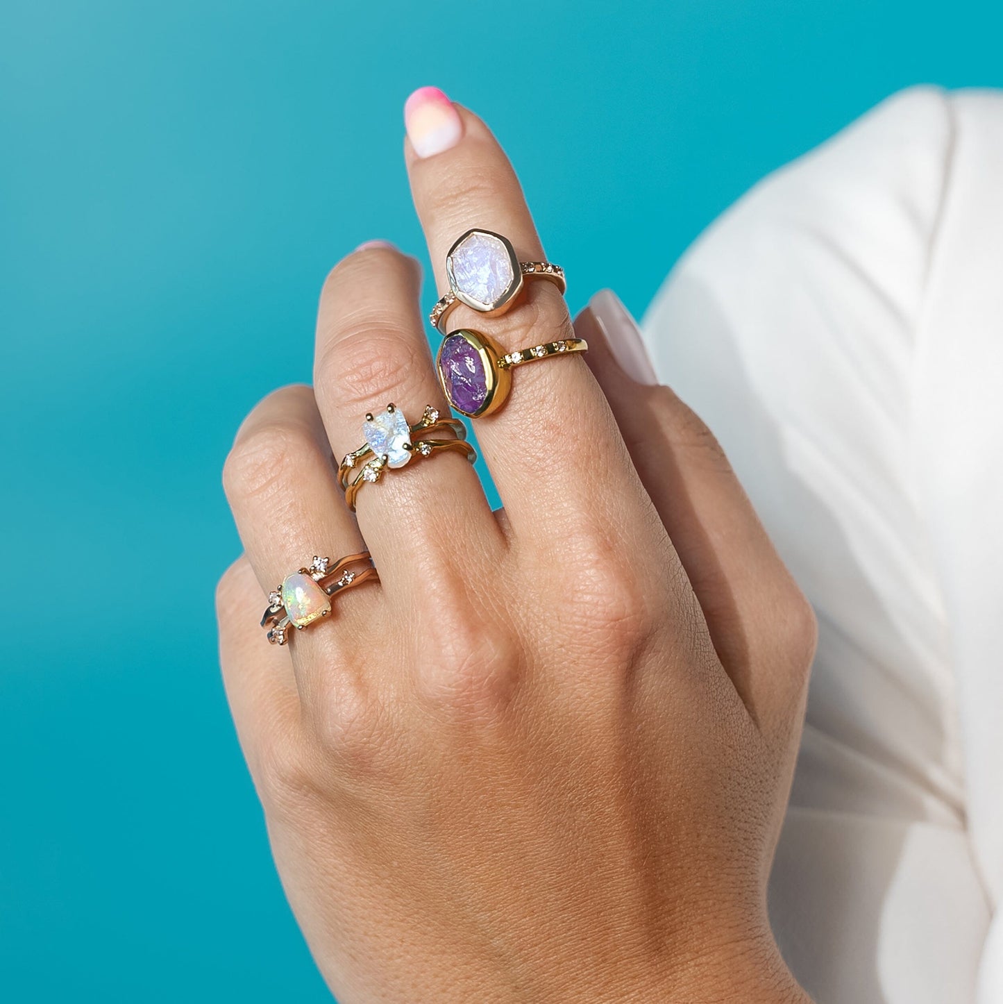 Bague en cristal brut – Améthyste hypnotique