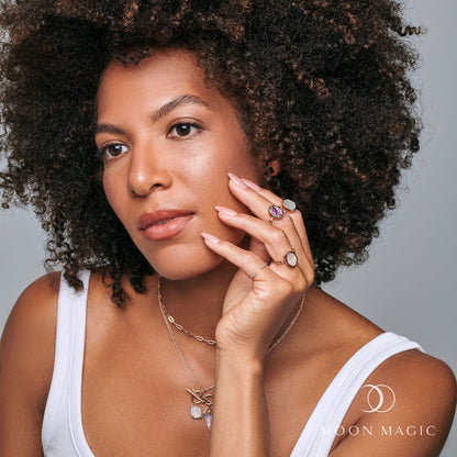 Bague en cristal brut – Améthyste hypnotique