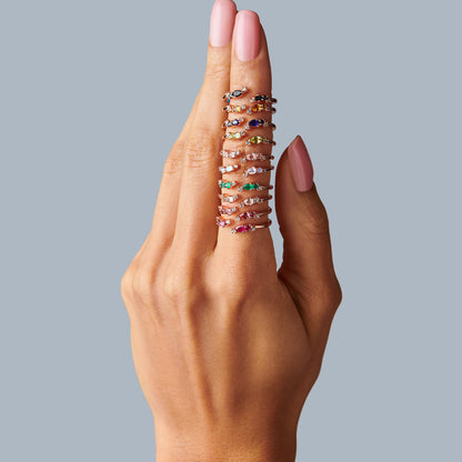 Bague ajustable en topaze blanche Flourish – Pierre de naissance d'avril