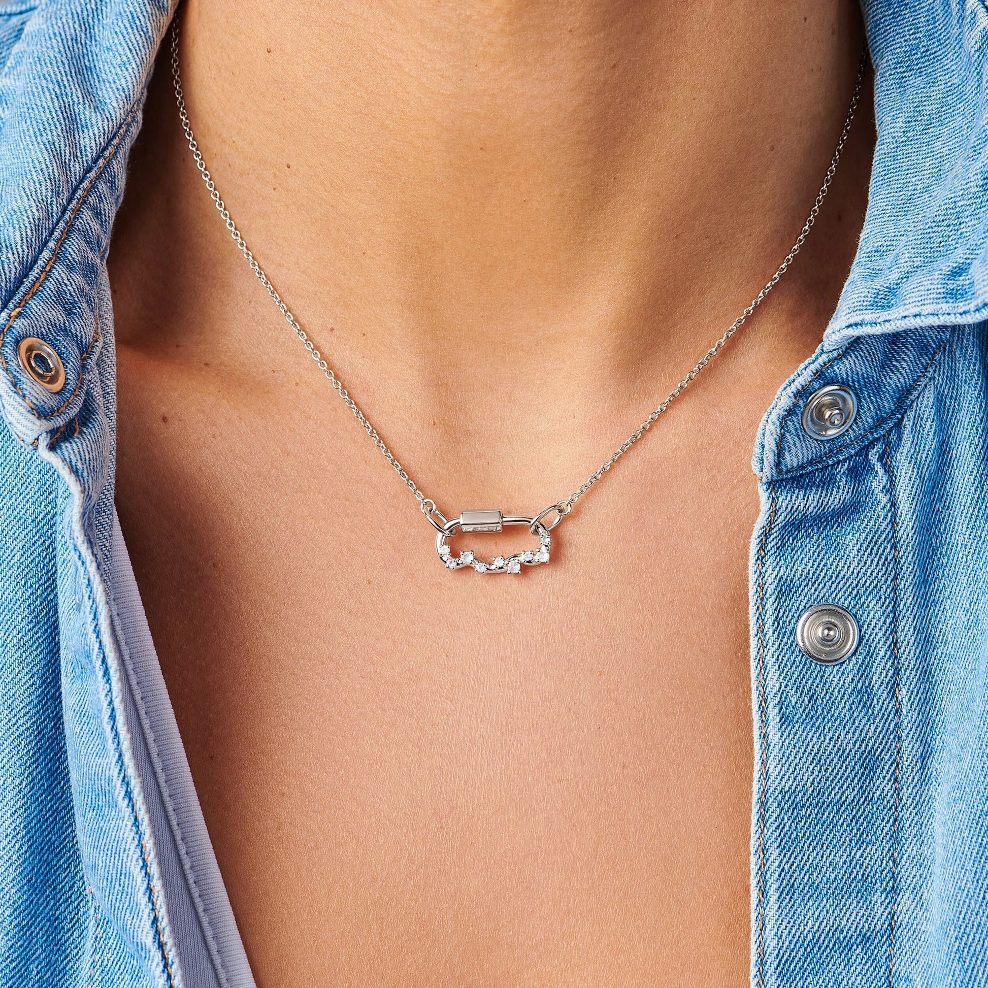 Dainty Chain - Ready To Lock Moon Magic